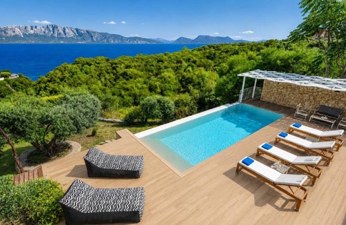 Spanokhorion Villa | Villa Melanthi - Three Bedroom Villa, Sleeps 6