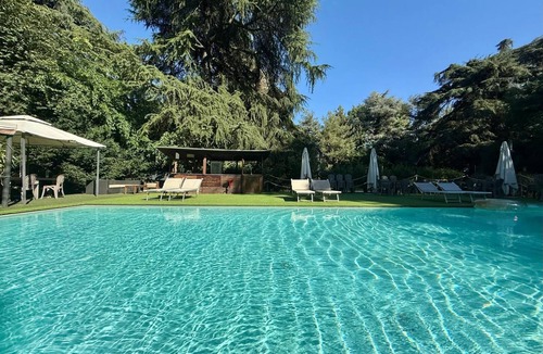 San Donato-San Vitale Villa | Villa Meraville