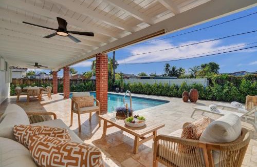 Ludlam House | Villa Miami Oasis and Heated Pool