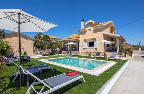 Kritika Villa | Villa Michael - Three Bedroom Villa, Sleeps 6