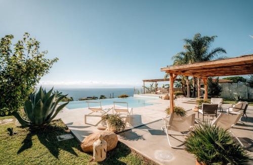 Ricadi Villa | Villa Michaela con piscina privata e vista mare