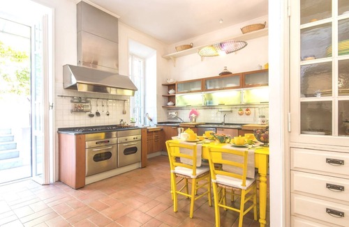 Gianicolense Villa | Villa Michelangelo (Charming)