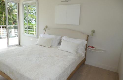 Beau Vallon Villa | Villa Mimi Beachfront Beau Vallon