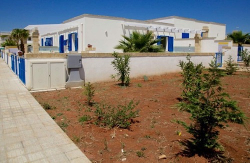 Lido Marini Villa | Villa 'Mina Due' with Private Garden and Air Conditioning