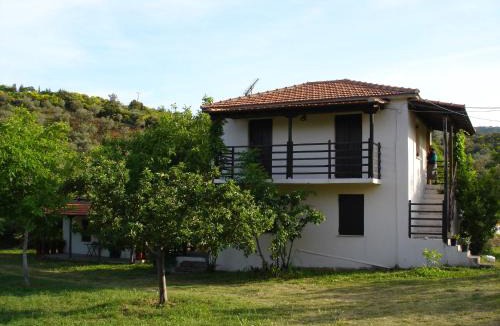Kato Vrontou House | Villa Mina