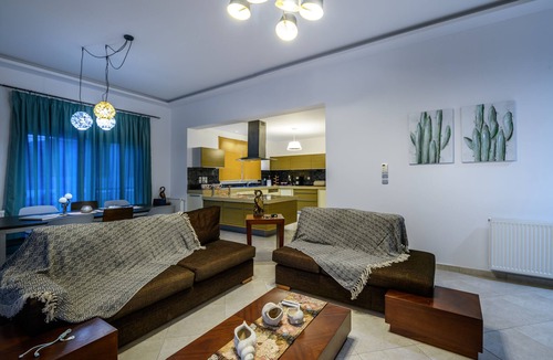 Dikaio Villa | Villa Miniera