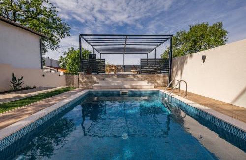 Sutomore Villa | Villa MIO