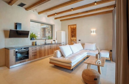 Ios Town Villa | Villa Mirabilis
