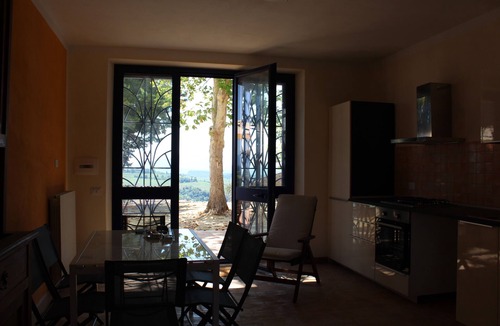 Magliano Sabina Villa | Villa Mirella between Rome, the thermal baths of Viterbo and Umbria - panoramic swimming pool with fireplace
