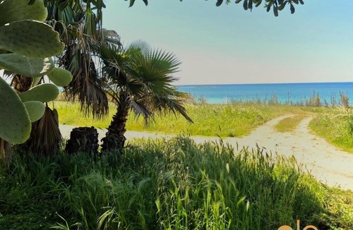 Torre Squillace House | Villa Mirella sul mare