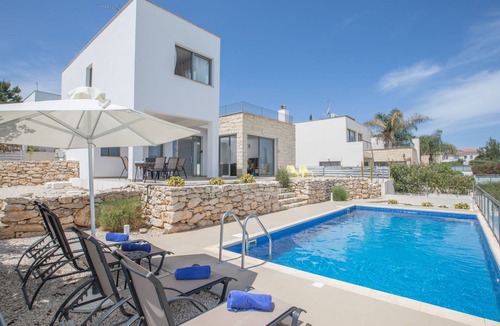 Latchi House | Villa mit Panoramablick auf das Meer von Latchi by Interhome