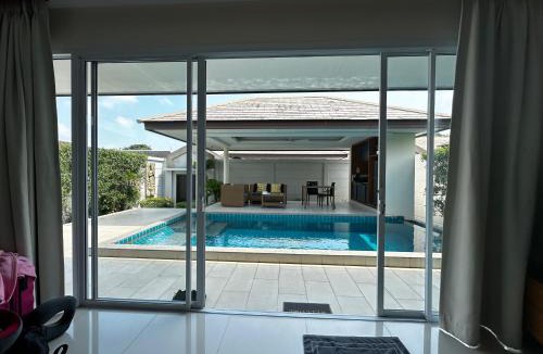 Bophut Villa | Villa mit privatem Pool 50 m zum Strand Ruhiger Luxus in Plai Leam