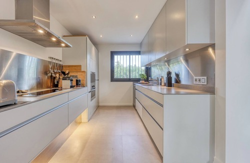 Cote d'Azur- French Riviera Villa | Villa Moderne à 5 minutes de la place des lices