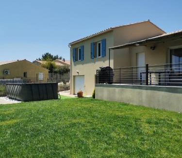 Aramon Villa | Villa moderne sur les hauteurs d'Aramon