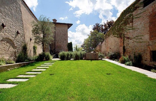 Monforte d'Alba Villa | Villa Mona - Langhe, Italy