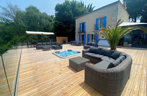 Monbazillac Villa | Villa Monbazillac, exceptional view, swimming pool, jacuzzi 10-12 pers