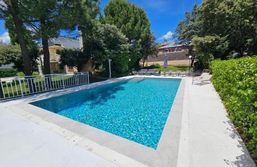 Alpedrete House | Villa Monika