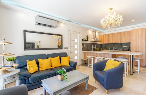 La Crau Villa | Villa Moniris - Provence and the French Riviera Bliss – Private Villa with Pool