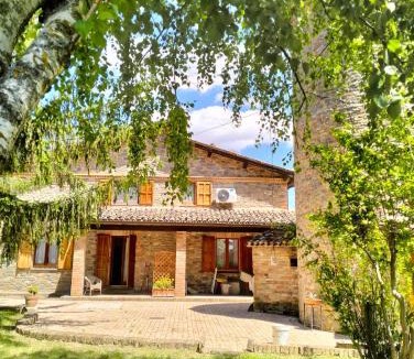 Comunanza House | Villa Montegenco B&B