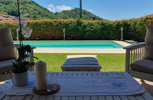 Montefegatesi House | Villa 'Monticello' with its own pool