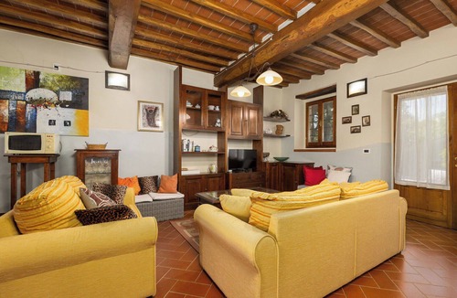 Loro Ciuffenna Villa | Villa Morandi - Holiday Country Villa with swimming pool in Loro Ciuffenna, Tuscany