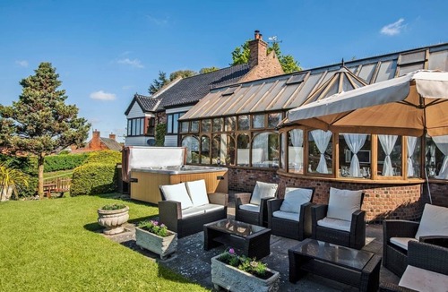 Horning House | Villa Morea