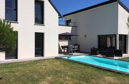 Crozon House | Villa Morgat, very recent villa with heated and secure swimming pool.