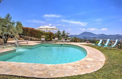Montone Villa | Villa Morotti by Mmega