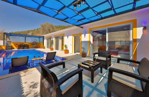 Uzumlu Villa | Villa Mustard