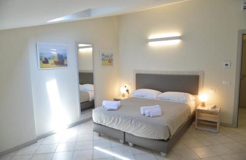 Altopascio Hotel | Villa Nadar
