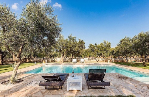 Carpignano Salentino House | Villa Natan: A characteristic and welcoming one-story independent house surrounded by the greenery, with Free WI-FI.