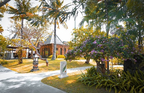 Kartika Plaza Villa | Villa near the Beach for couple or honeymooners