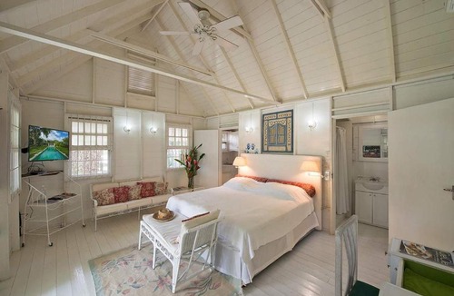 Little Battaleys Villa | Villa Nelson Gay
