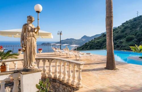 Letojanni Villa | Villa Nerissa