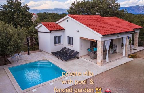 Omisalj Villa | Villa Nevera