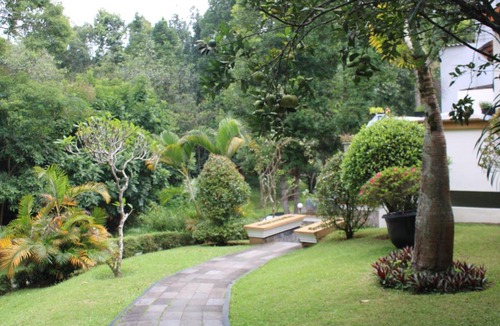 Parongpong Villa | Villa New IMS