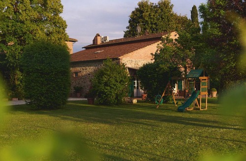 Orentano Villa | Villa Niccolai: Charming Tuscan Villa with Luxury Private Pool & Shading Park