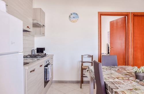 Licata Apartment | Villa "Nicolai - First Floor" with Mountain View, Shared Pool, and Private Terrace