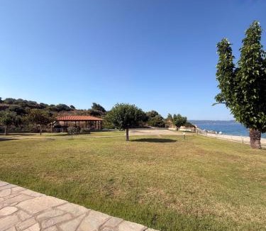 Sithonia Villa | Villa Nikoleta - Beach Front luxury villa with beach access