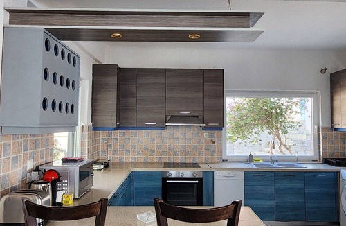 Bralos Villa | Villa Nikolitsa with privet beach