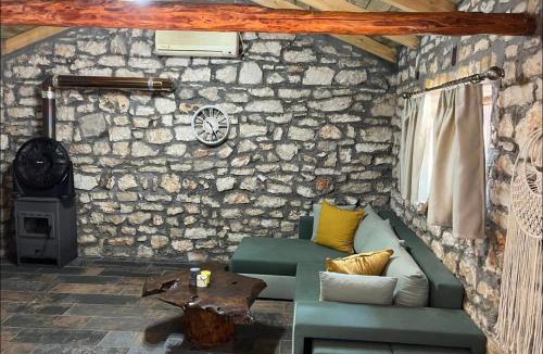 Poulata Apartment | Villa Nikos