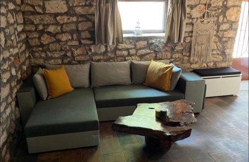 Poulata Apartment | Villa Nikos