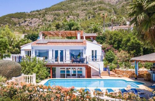 Ermita Villa | Villa Nirvana by Villa Plus