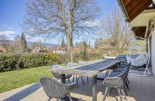 Menthon-Saint-Bernard Villa | Villa Norton - piscine et proche du Lac