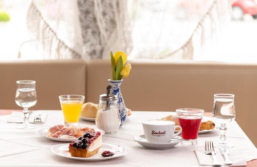 Romeno Hotel | VILLA NUOVA