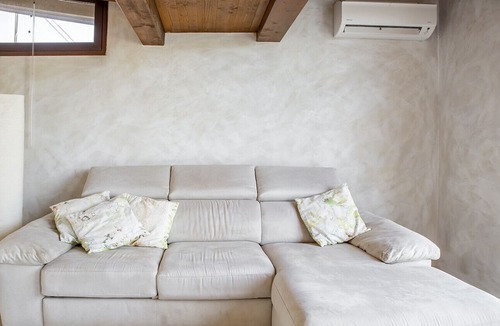 Ognina Villa | Villa Ognina Dependance II with pool by Wonderful Italy