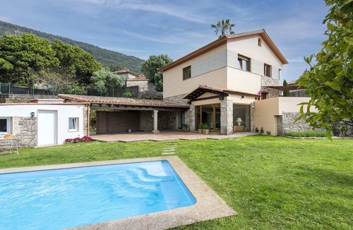 Villadesuso Villa | Villa Oia (249), sea views near Baiona