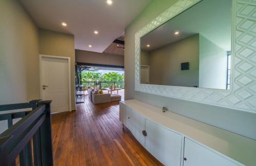 Tibubeneng Villa | Villa Okenada - Modern 5-bedroom pool villa in Berawa!