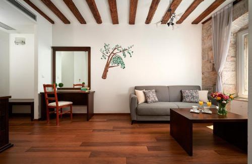 Split House | Villa Olea