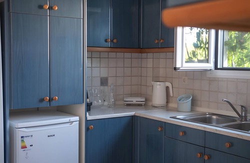 Ag. Georgios Villa | Villa 'Olga' with Shared Pool, Wi-Fi and Air Conditioning